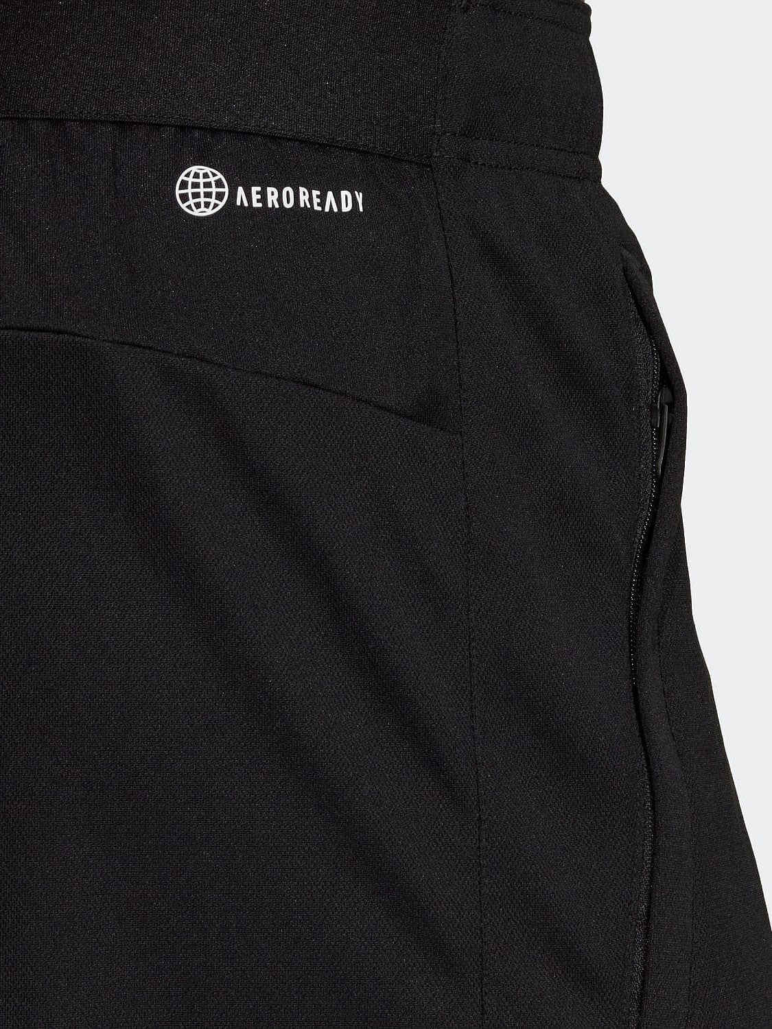 Train Essentials Logo Training Shorts