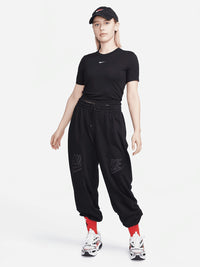 Sportswear Essential Slim-Fit Cropped T-Shirt