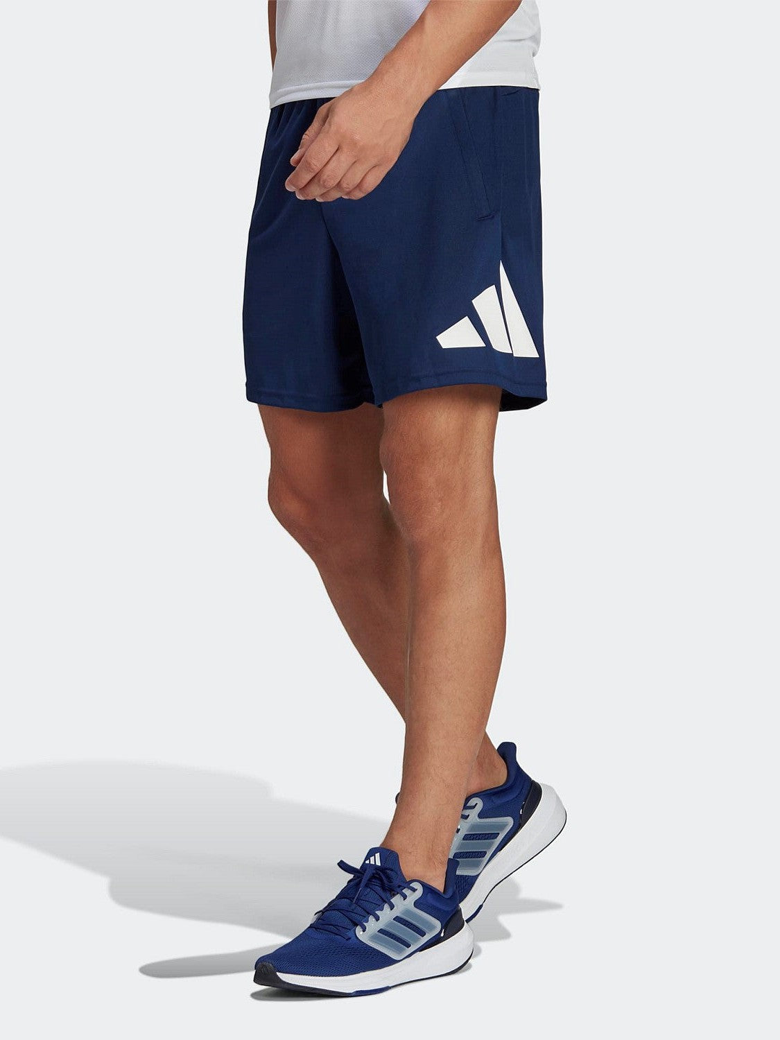 Train Essentials Logo Training Shorts