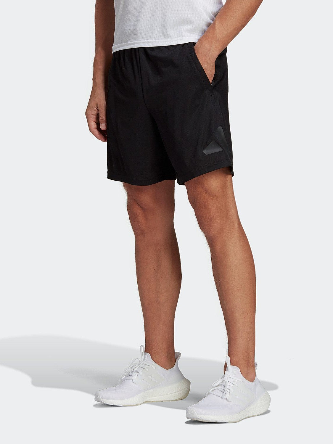 Train Essentials Logo Training Shorts