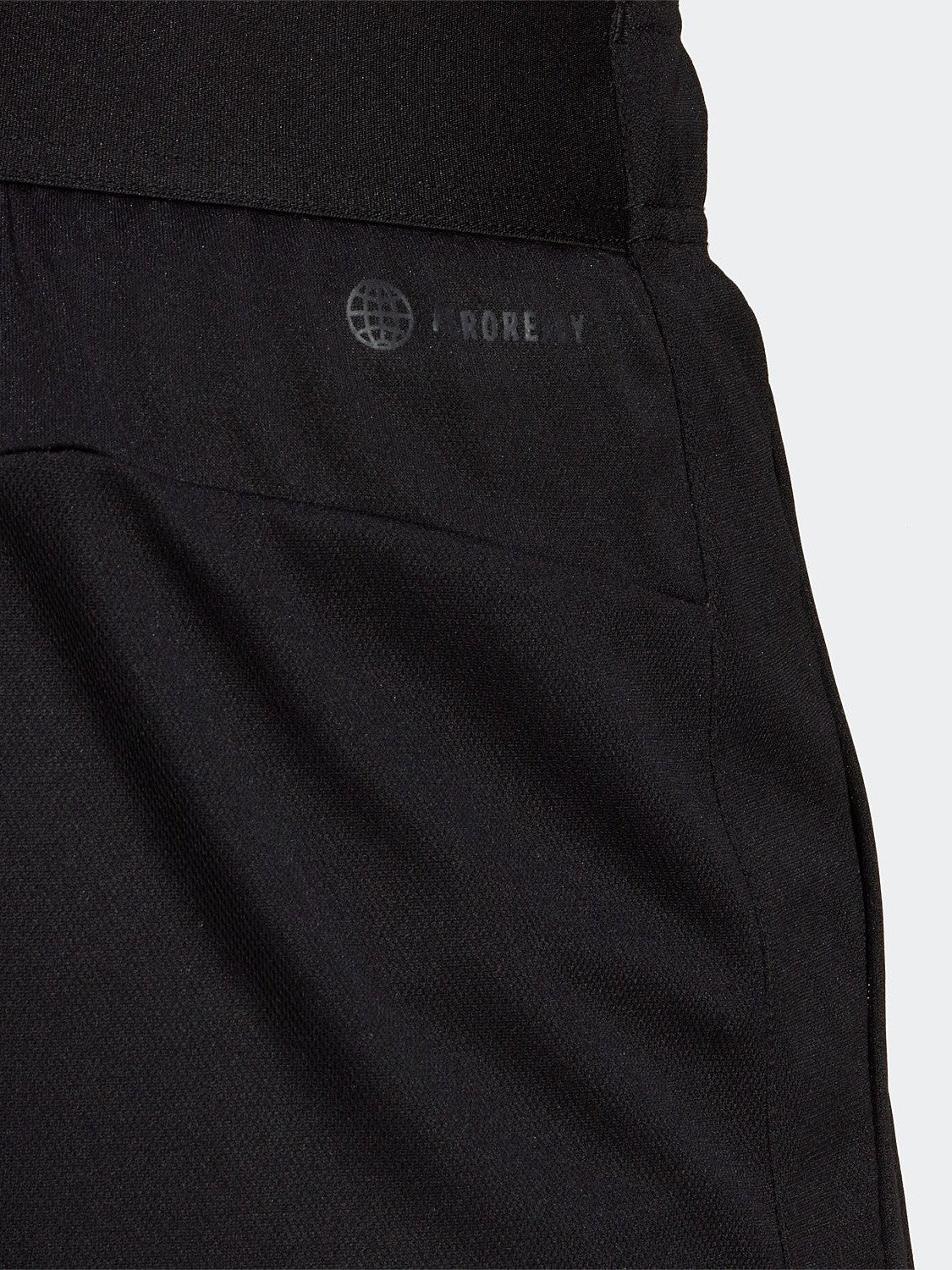 Train Essentials Logo Training Shorts