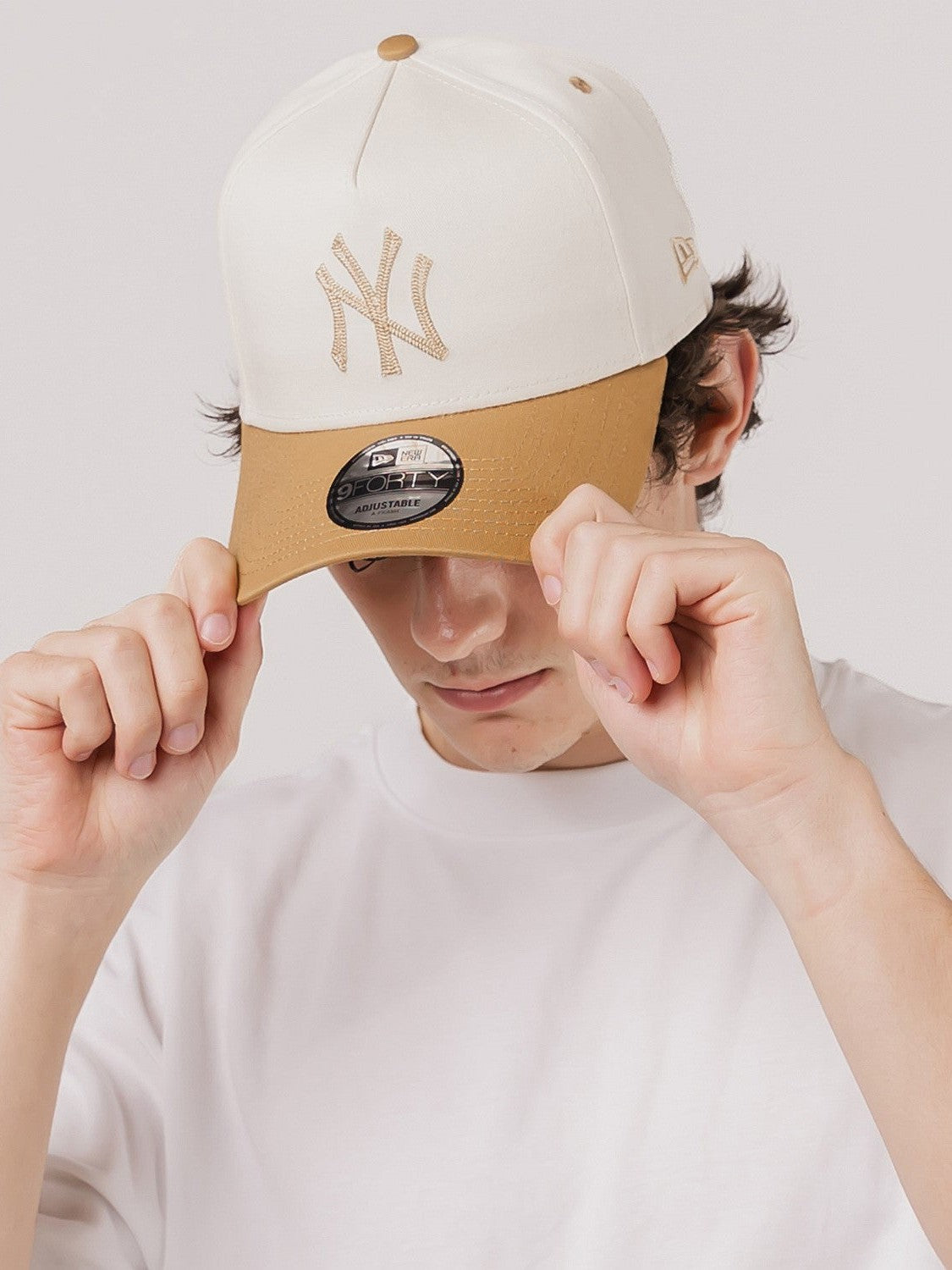 940 A-Frame New York Yankees Two Tone Snapback Cap