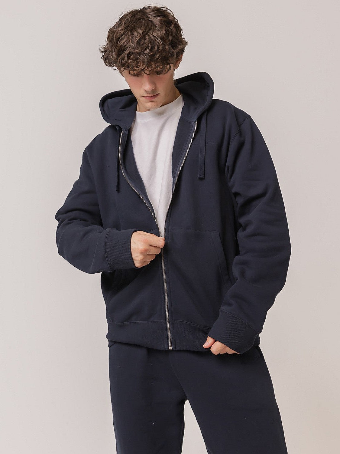 Classic Full Zip in Midnight Navy