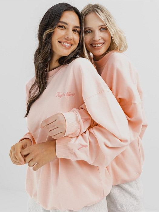 Taylor Sport x Pink Ribbon Crew