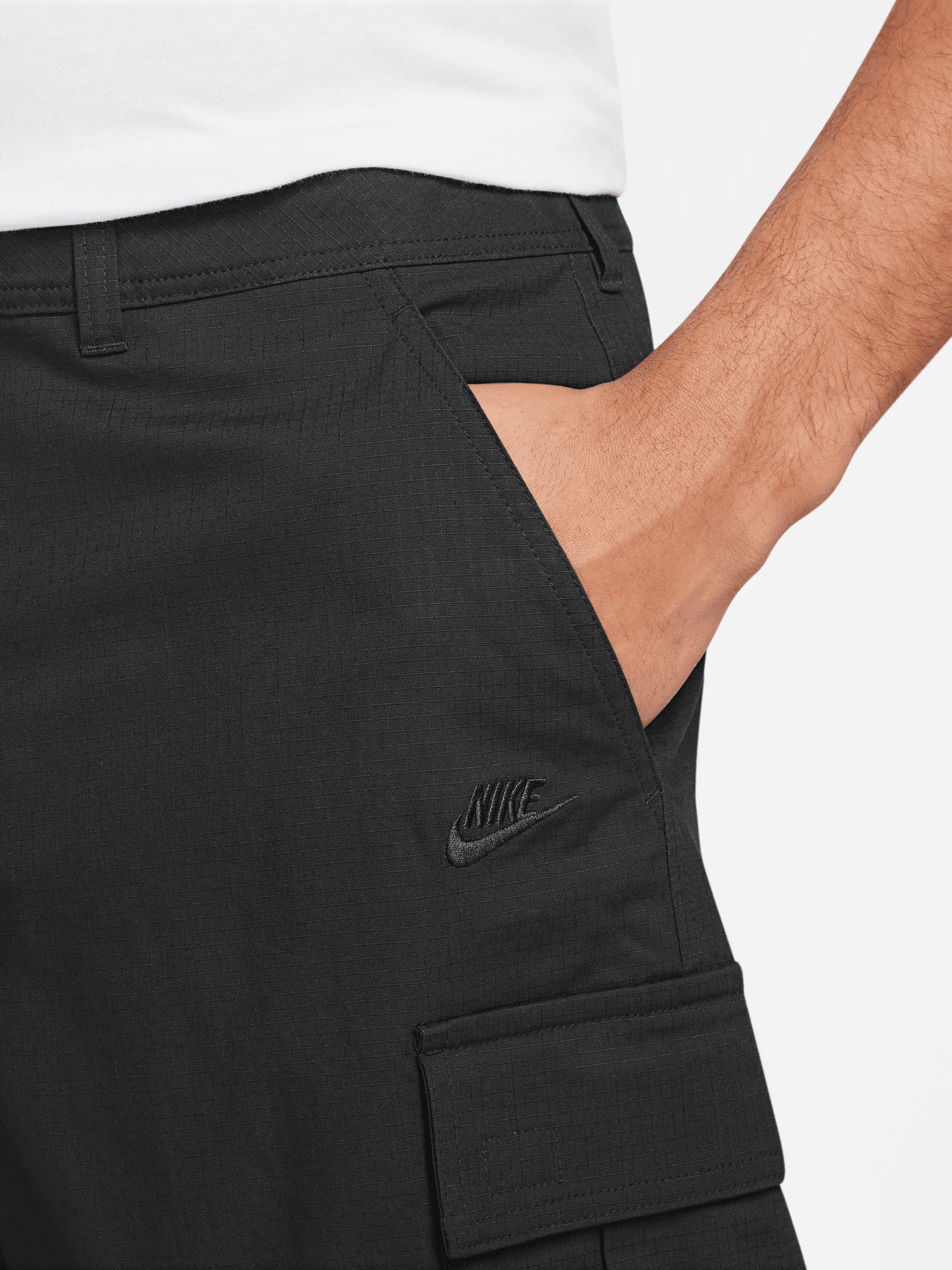 Club Woven Cargo Shorts