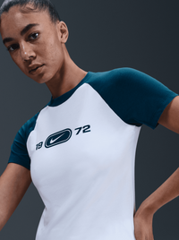 Chill Knit Slim Graphic Tee