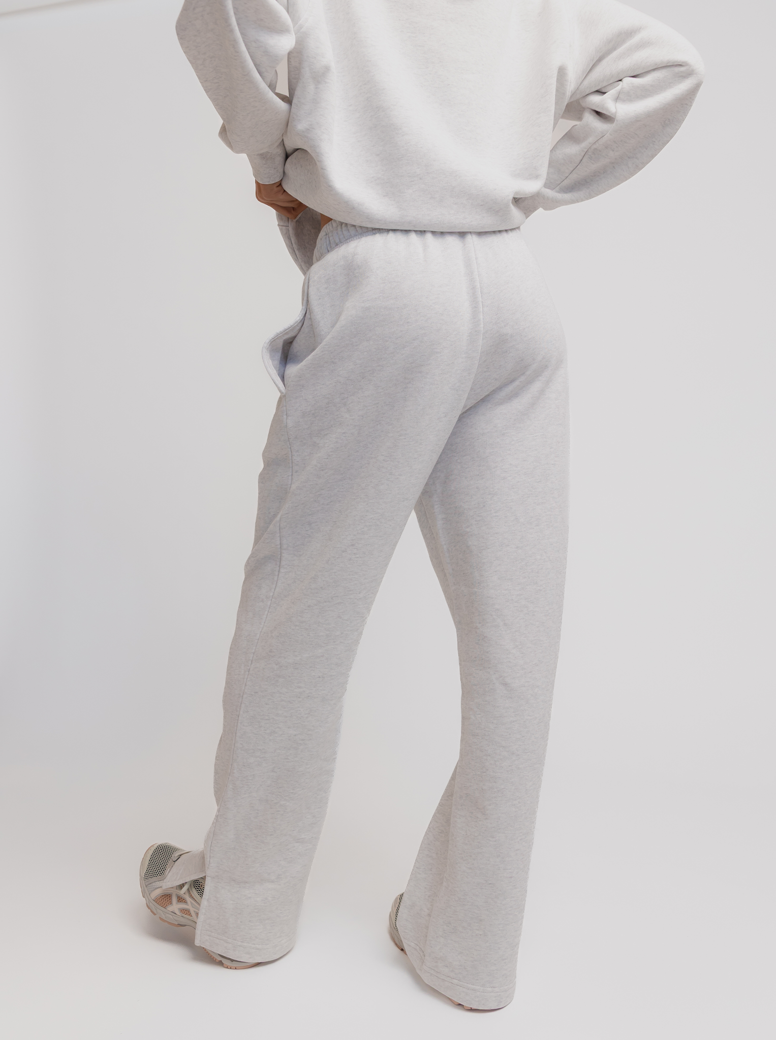 Wide Leg Sweats in Snow Marle
