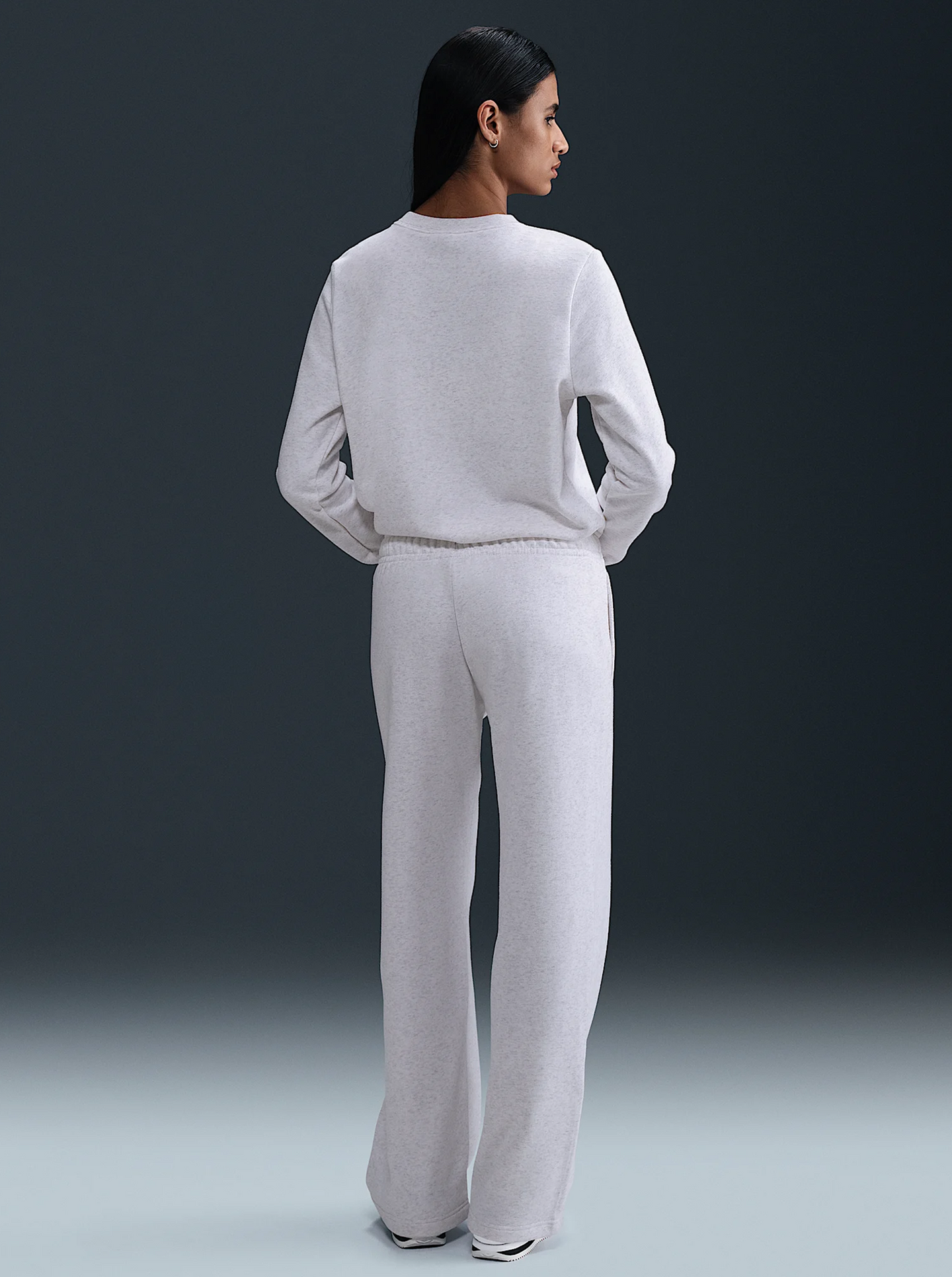 Sportswear Club Fleece Mid-Rise Wide-Leg Graphic Pants