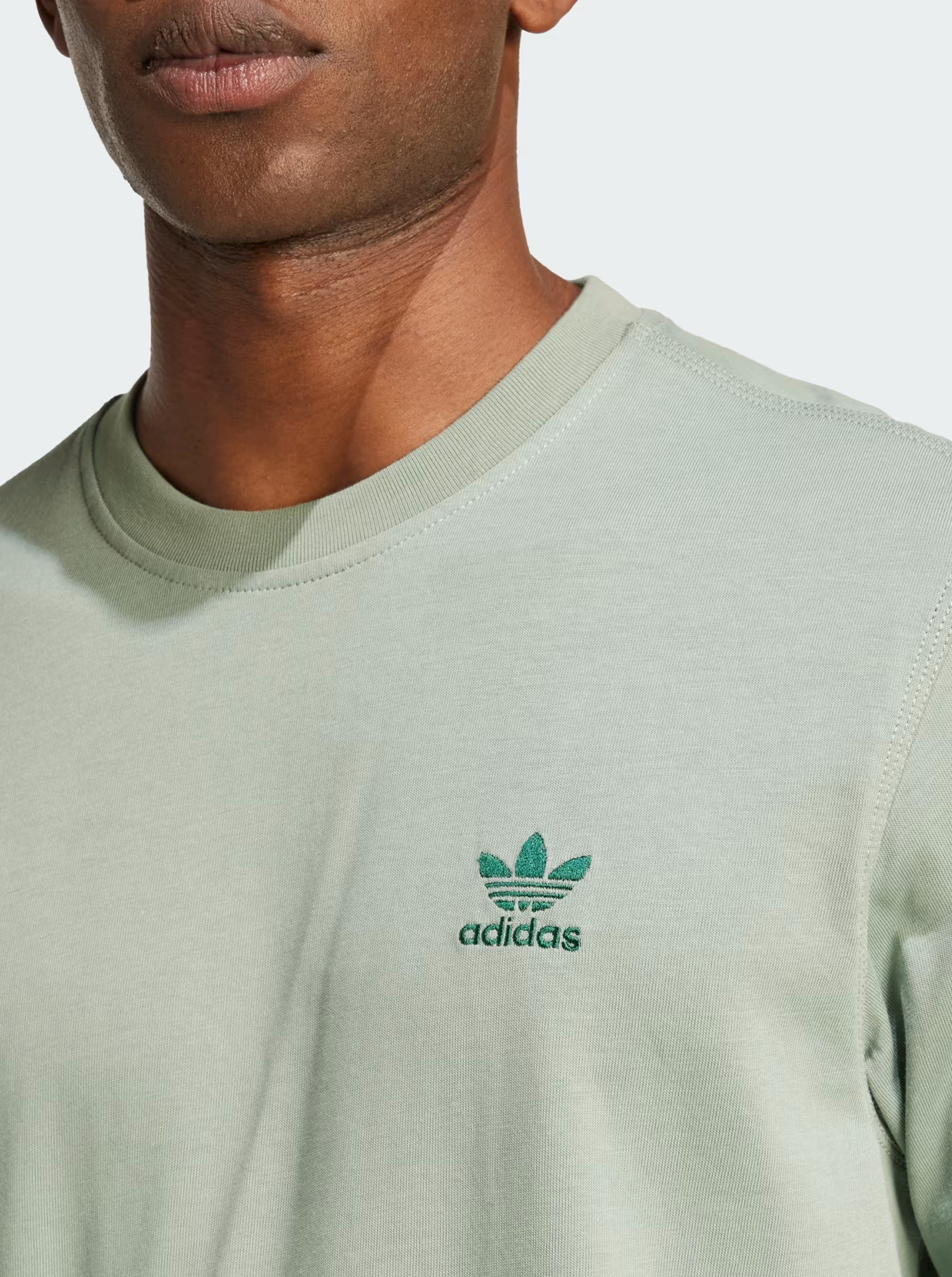 Trefoil Essentials Tee