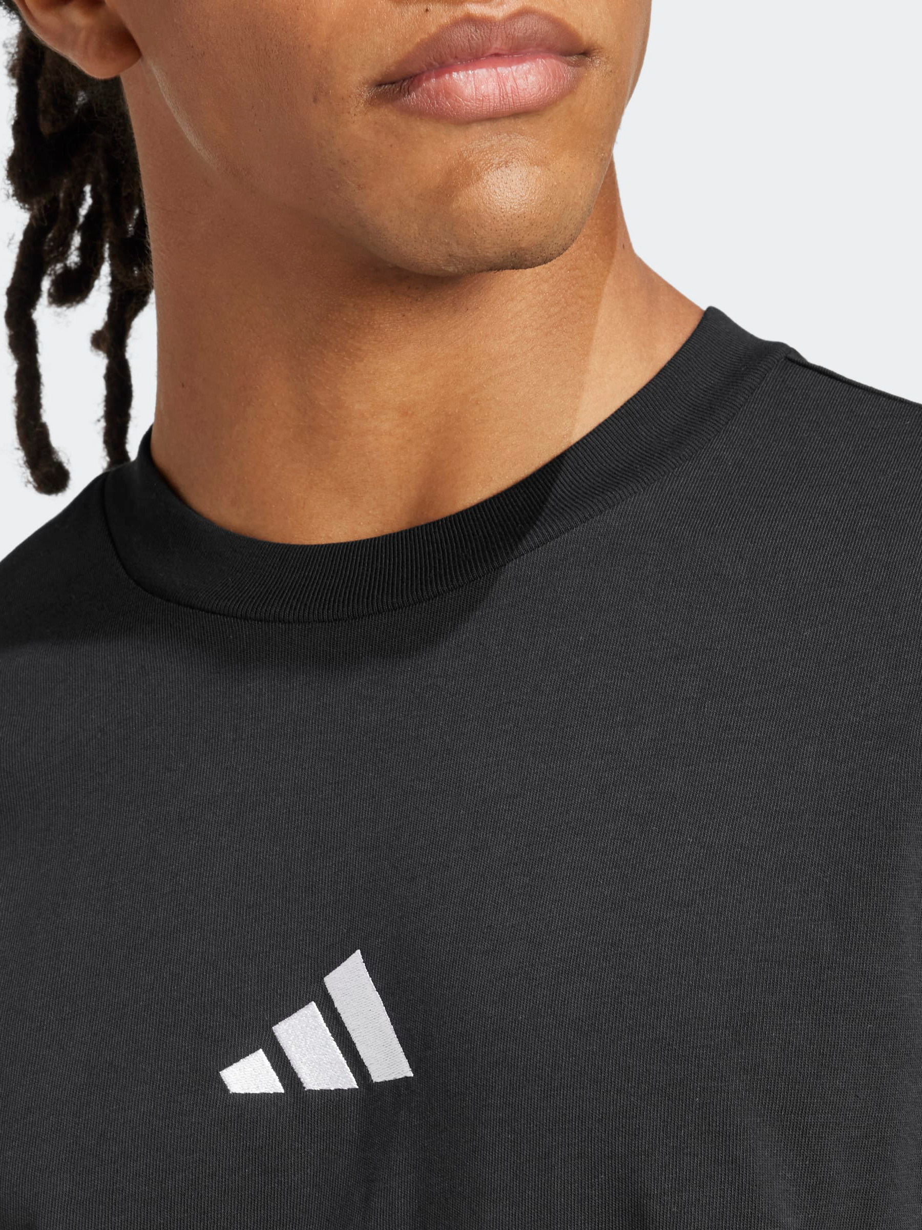 Essentials Small Logo Single Jersey T-Shirt