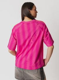 Loose Linear T-Shirt