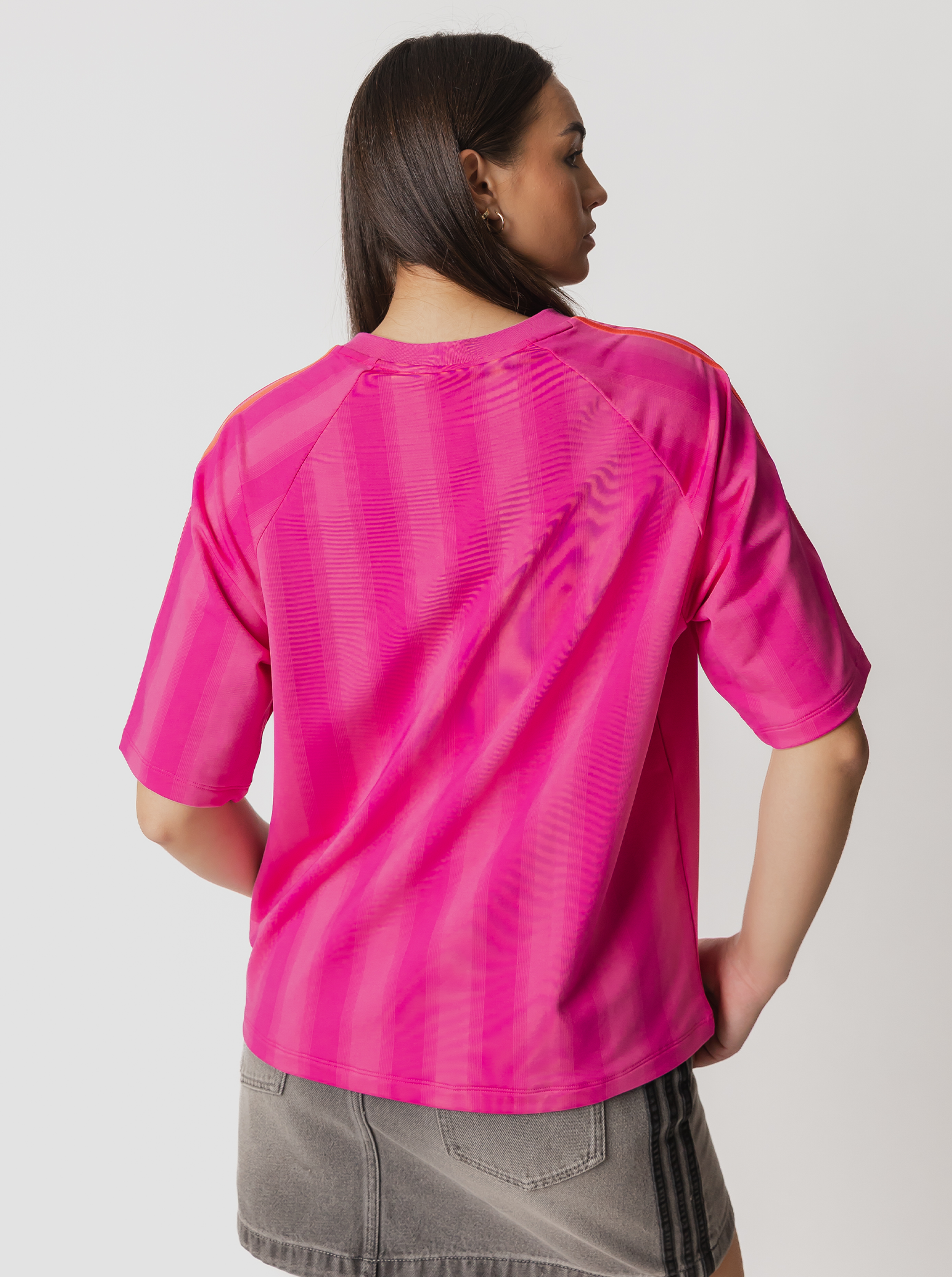 Loose Linear T-Shirt