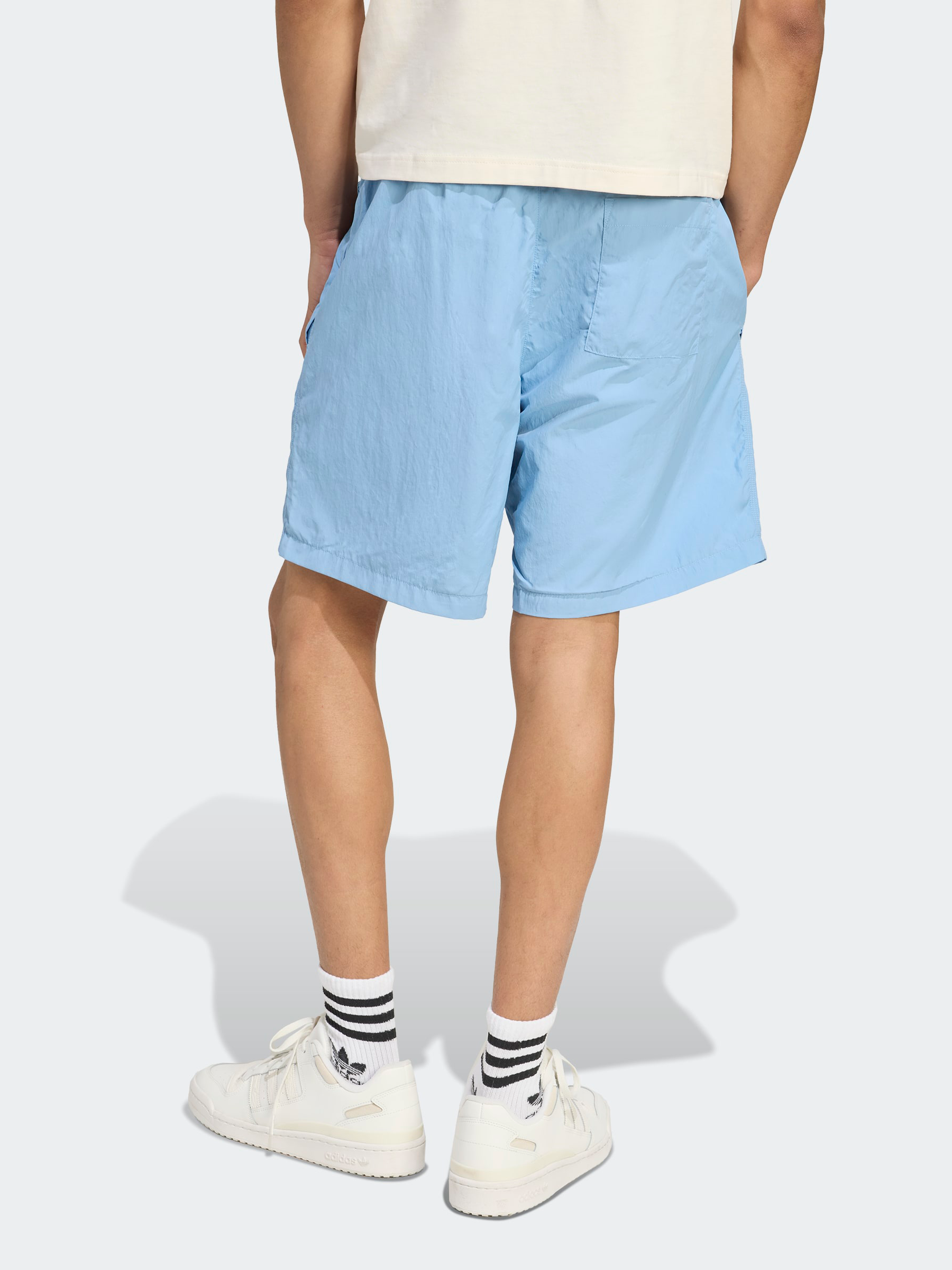 Trefoil Essentials Woven Short