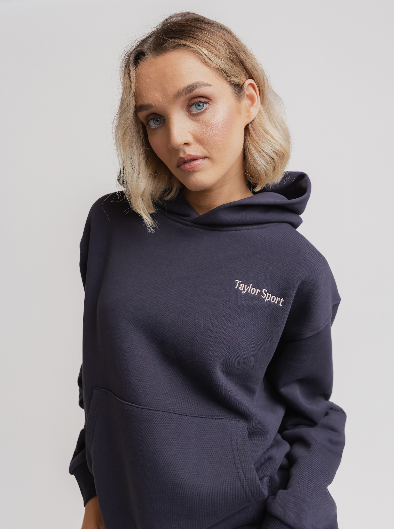 Heritage Hoodie in Midnight
