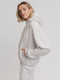 Heritage Hoodie In Snow Marle