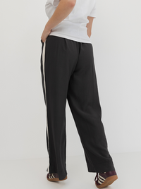 Weekender Pant Longline In Pepper