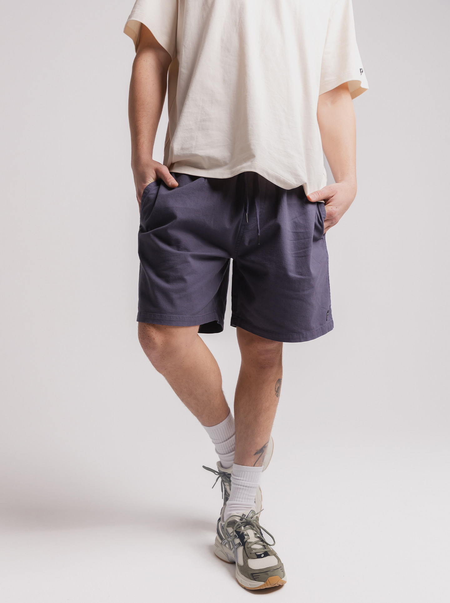 Retreat Shorts in Washed Navy