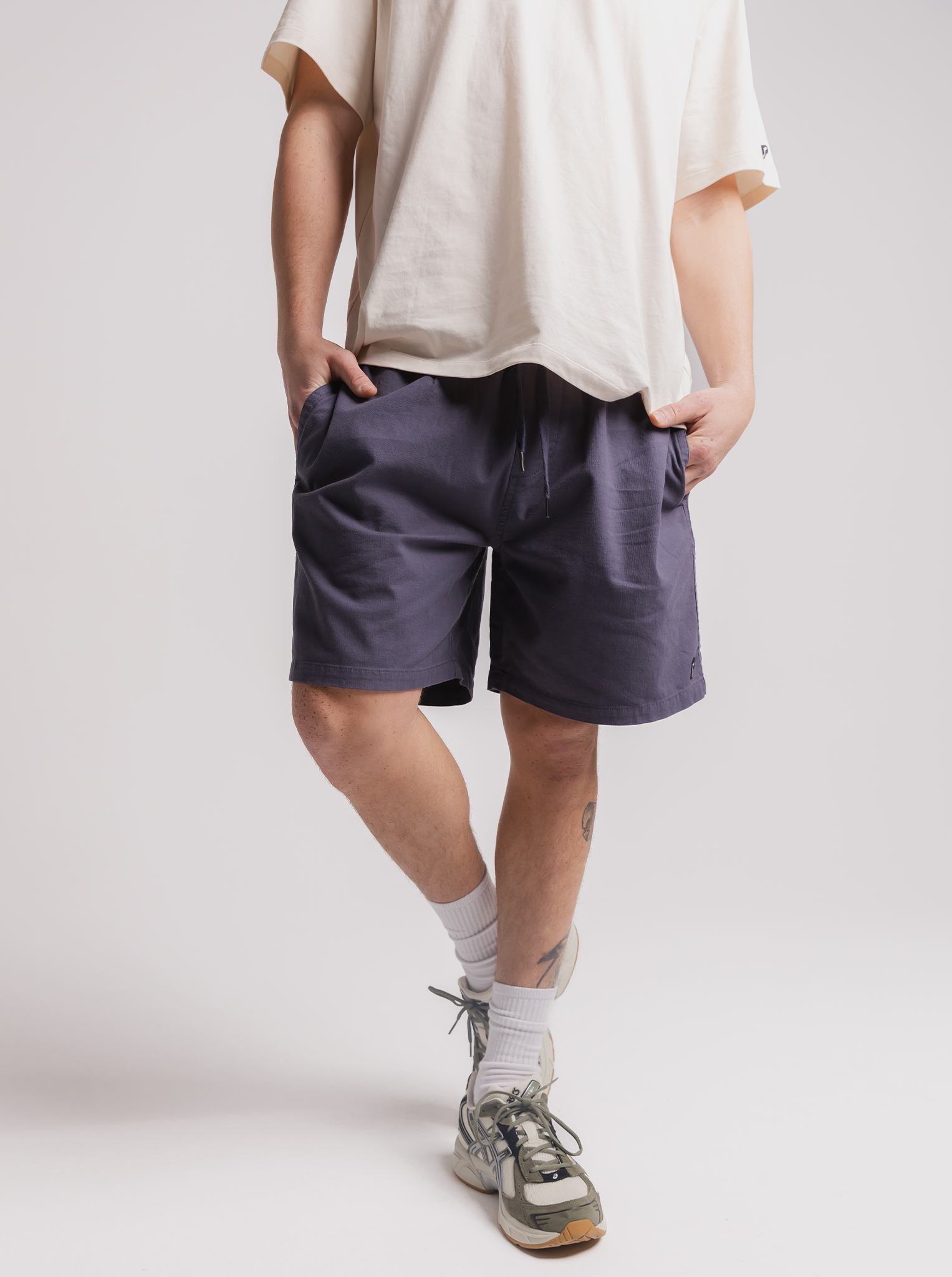 Retreat Shorts in Washed Navy