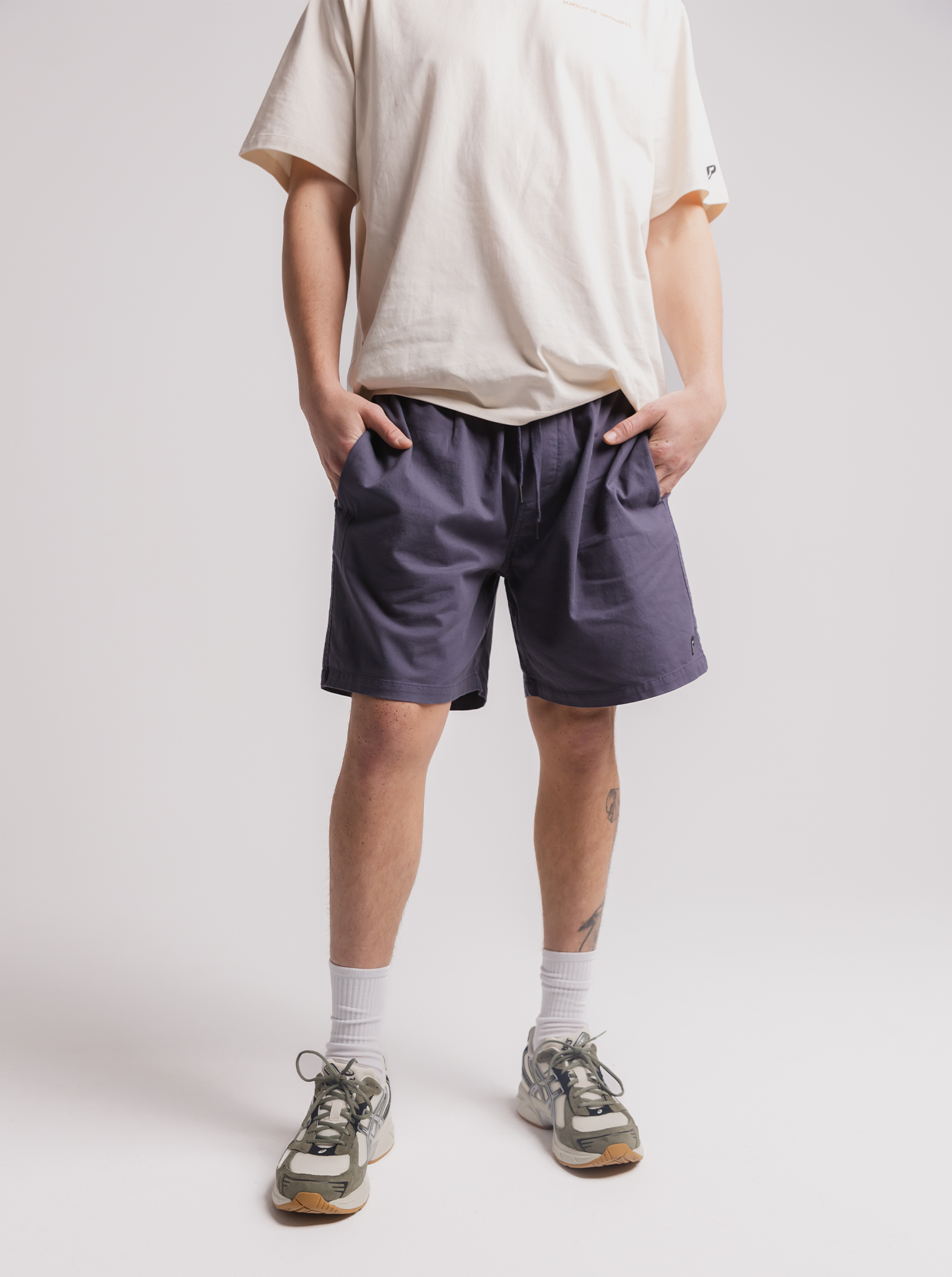 Retreat Shorts in Washed Navy