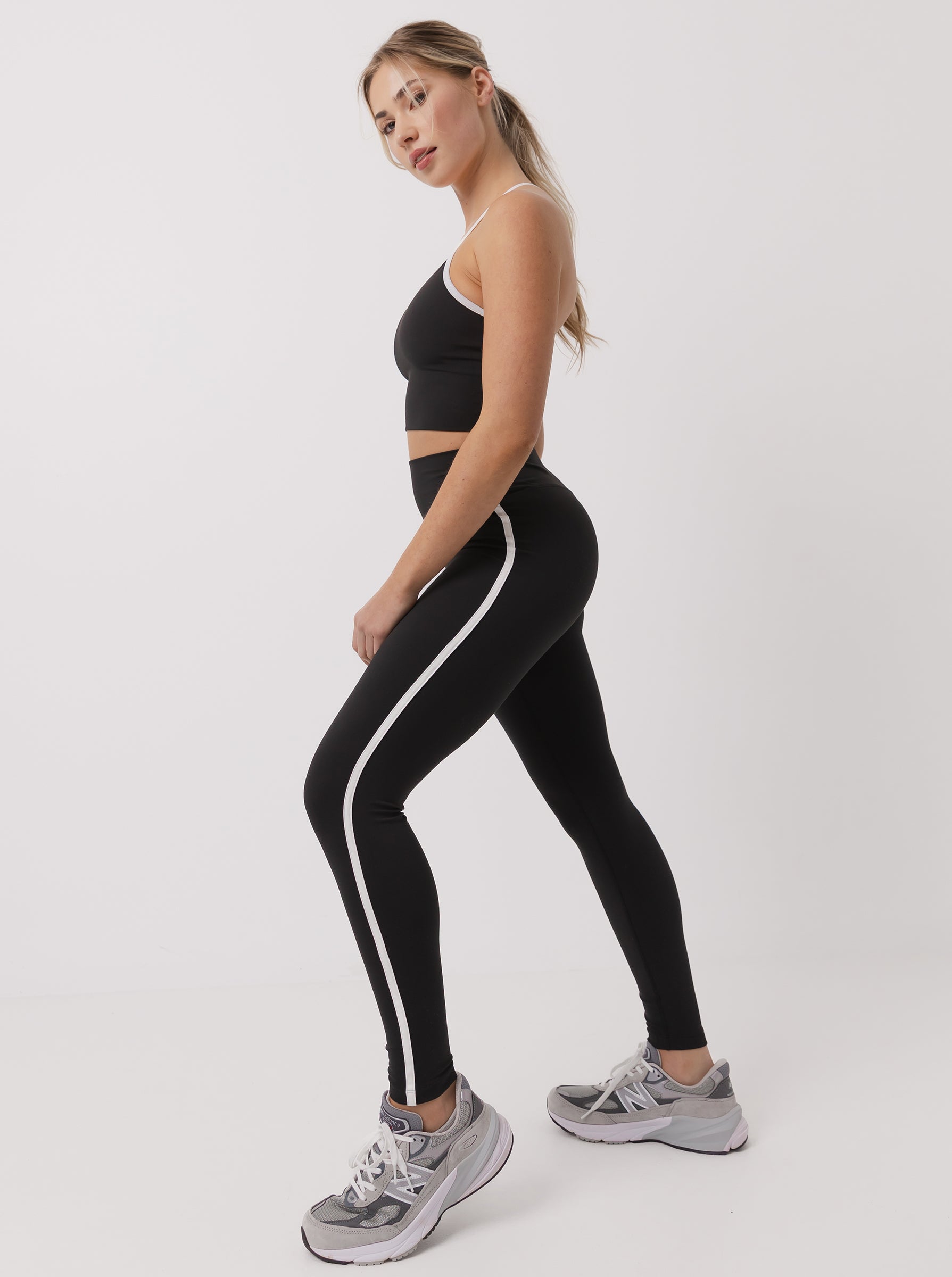 Retro Leggings in Black