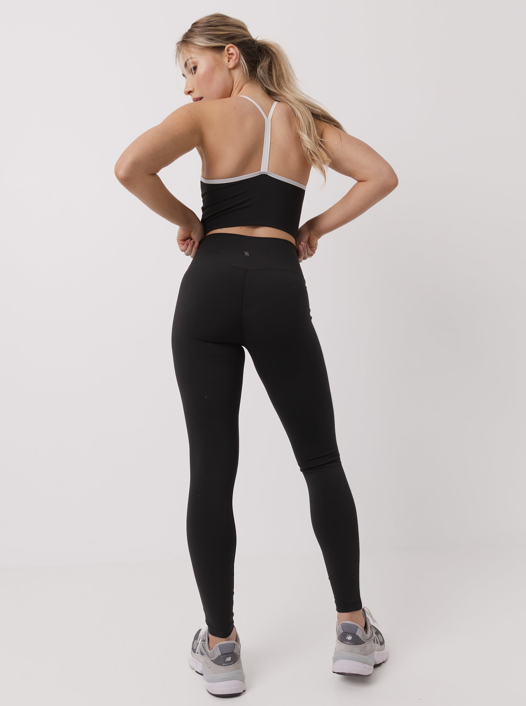 Retro Leggings in Black