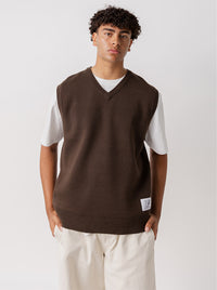 Serif Logo Knitted Vest in Brown