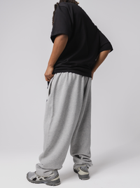 Straight Sweatpant in Champion Grey