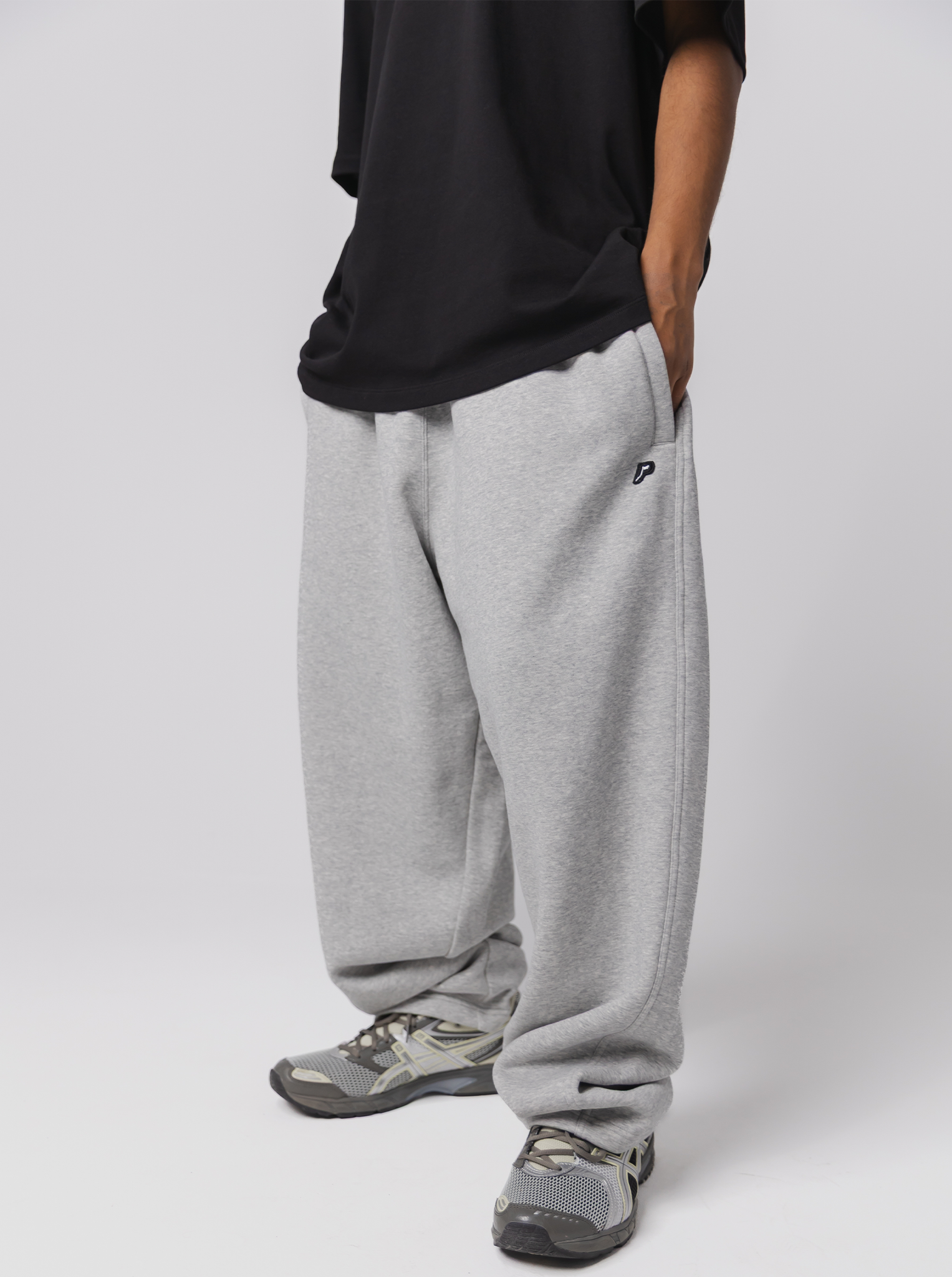 Straight Sweatpant in Champion Grey