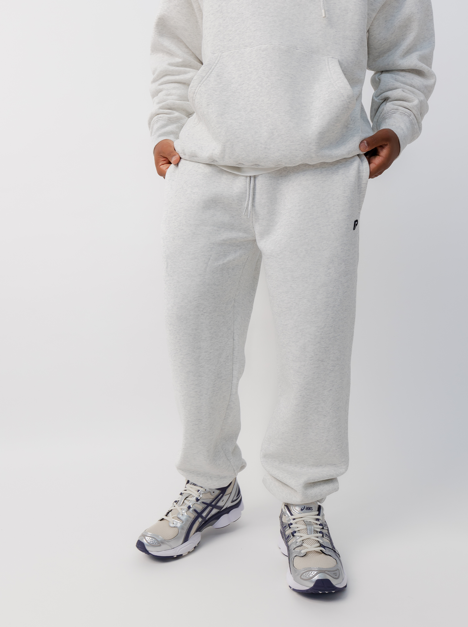 Cuffed Sweatpant in Heather Grey