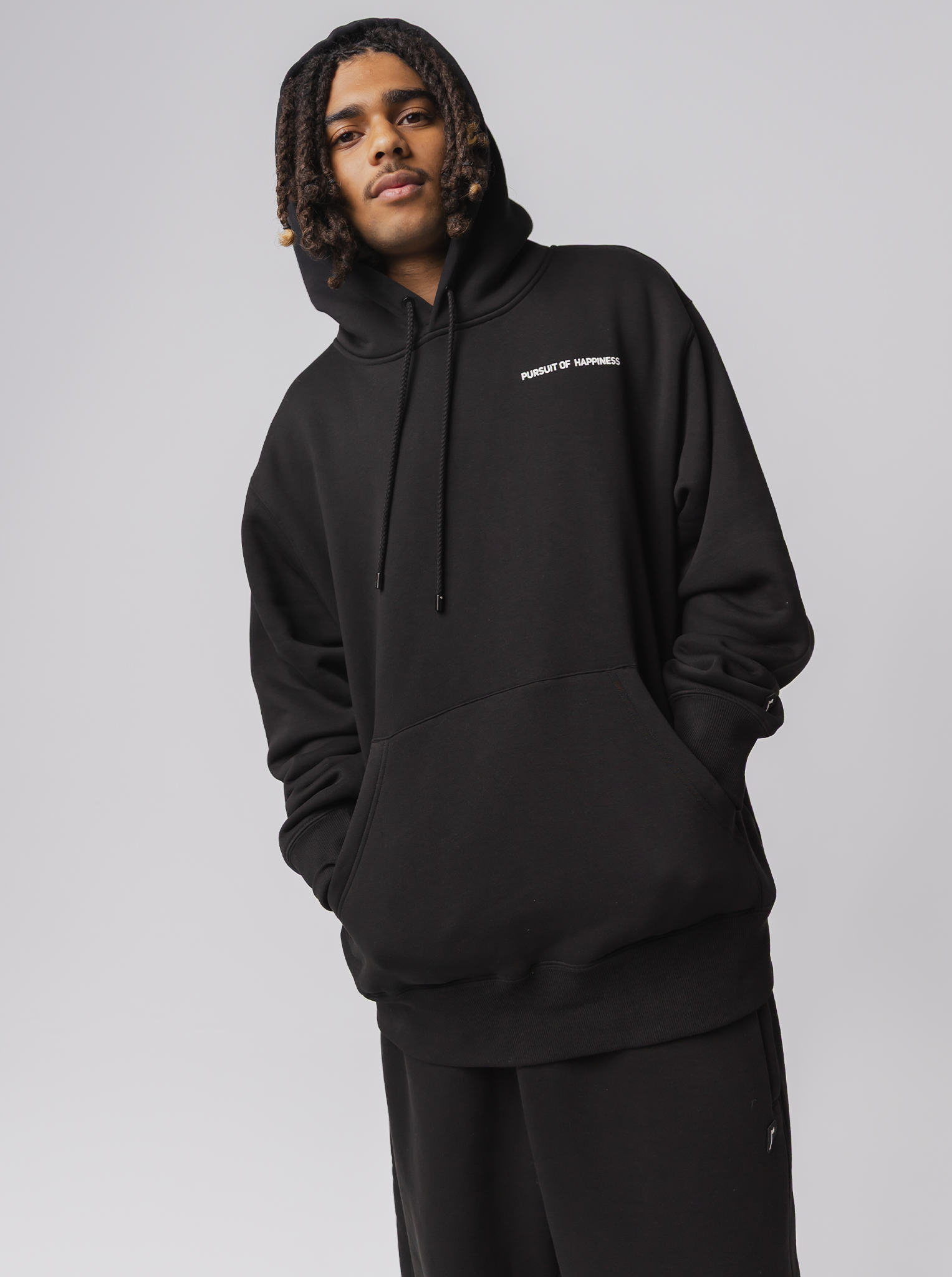 Classic Logo Heavyweight Pullover in Court Black