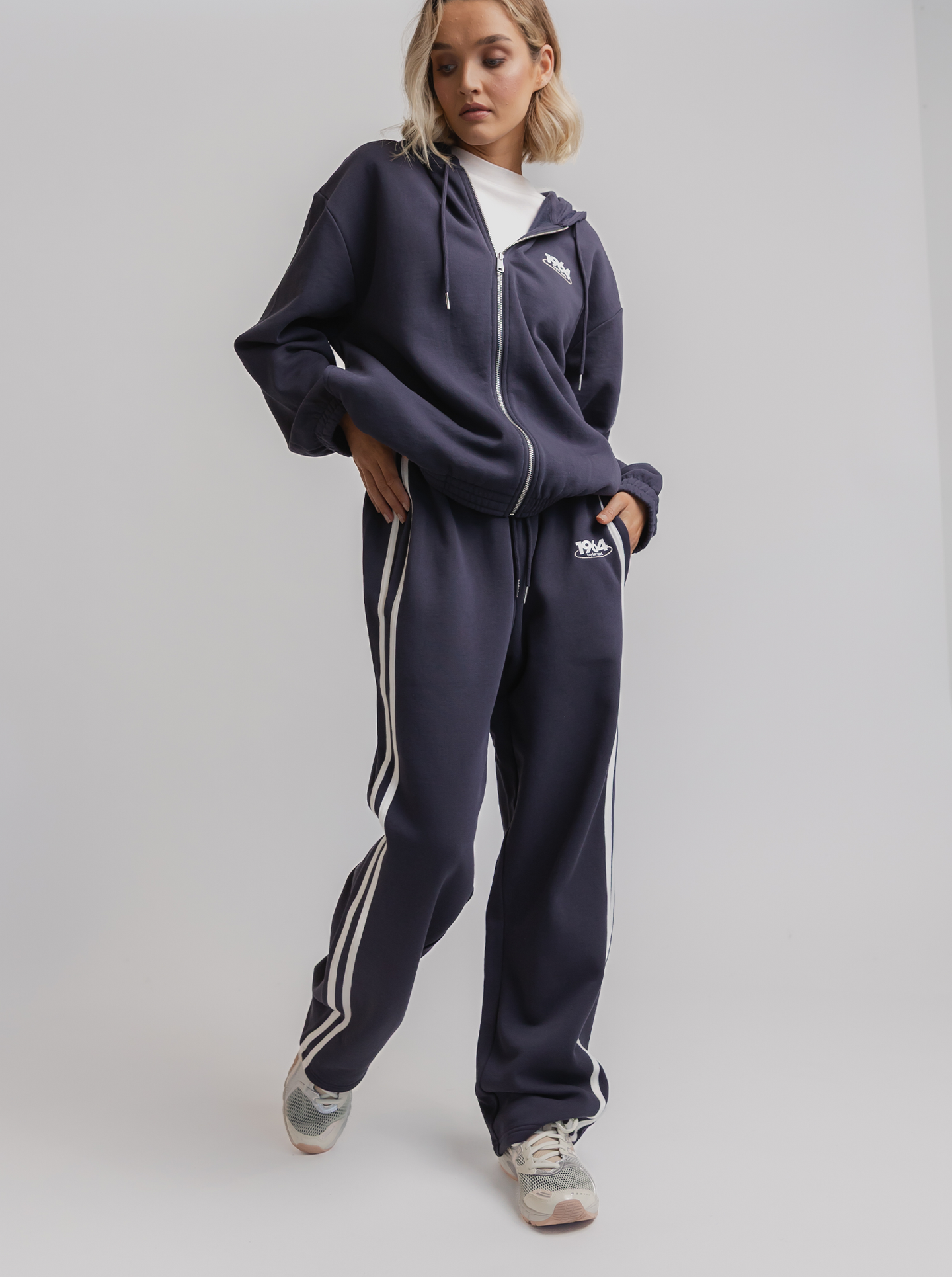 Retro Wide Leg Trackpant in Midnight