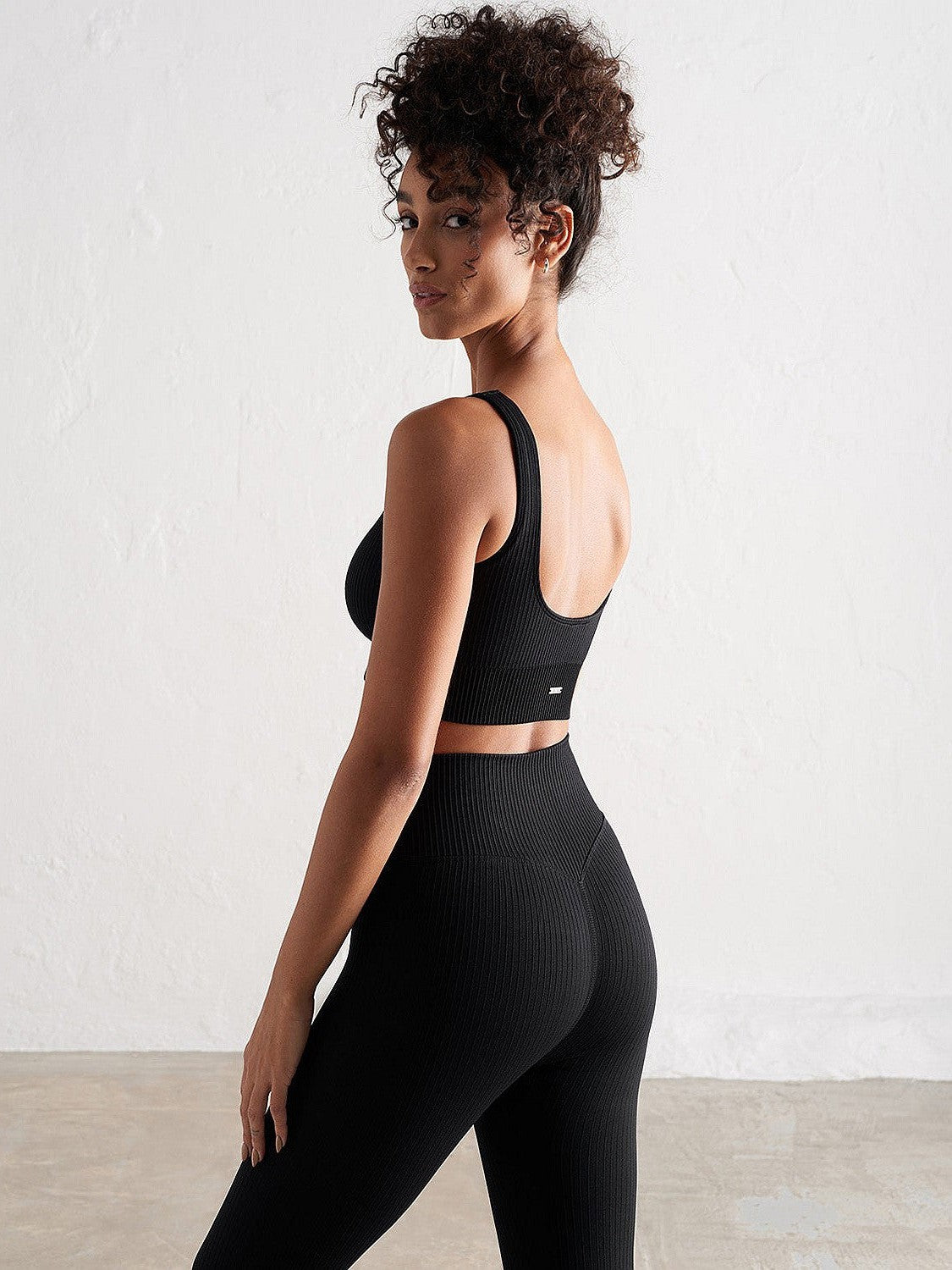 Black Ribbed Seamless Bra