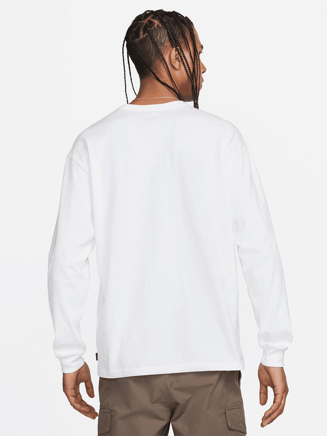 Sportswear Premium Essentials Long-Sleeve Tee