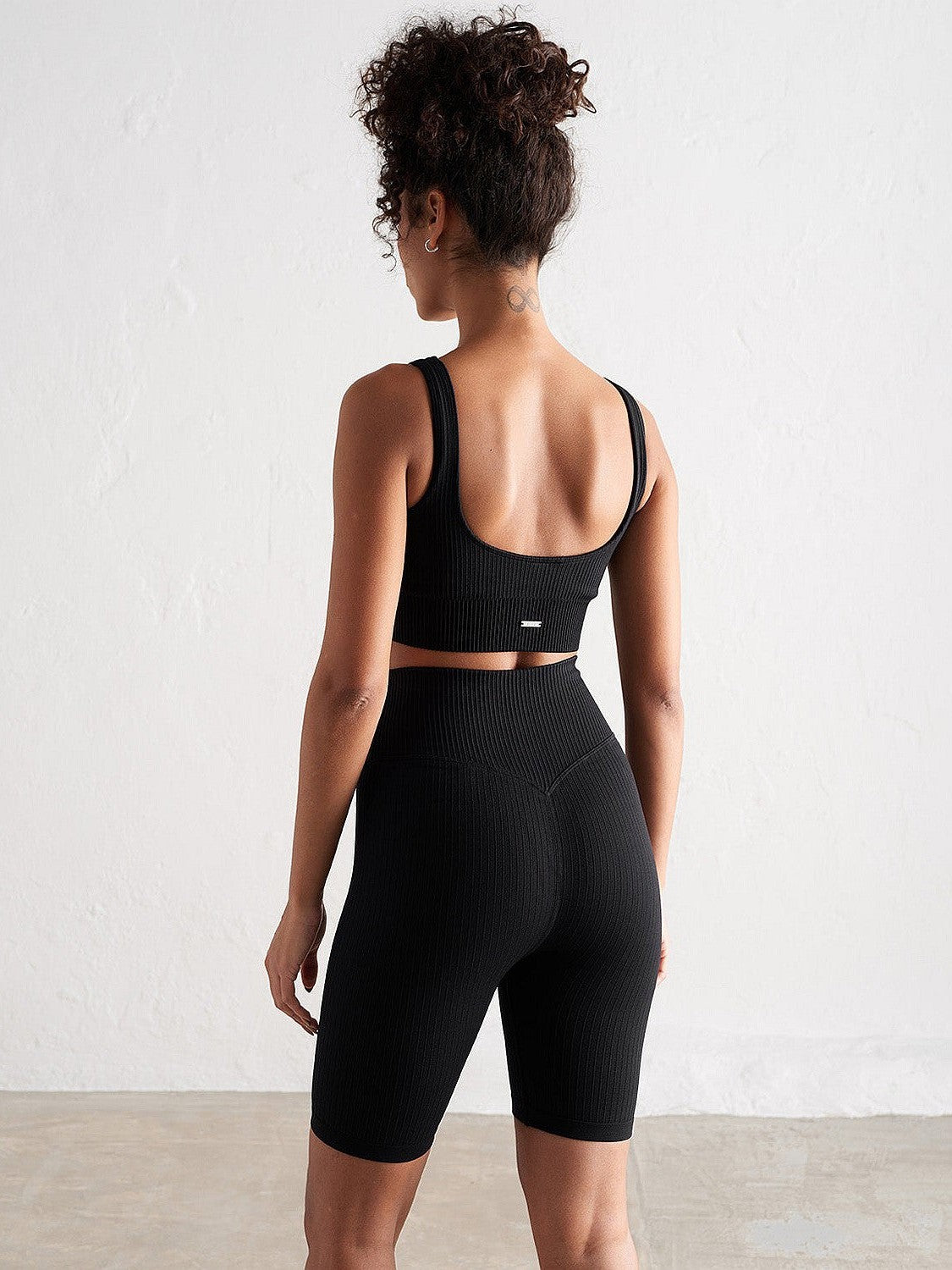 Black Ribbed Seamless Biker Shorts