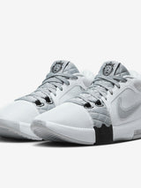 LeBron Witness VIII Unisex