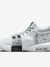 LeBron Witness VIII Unisex