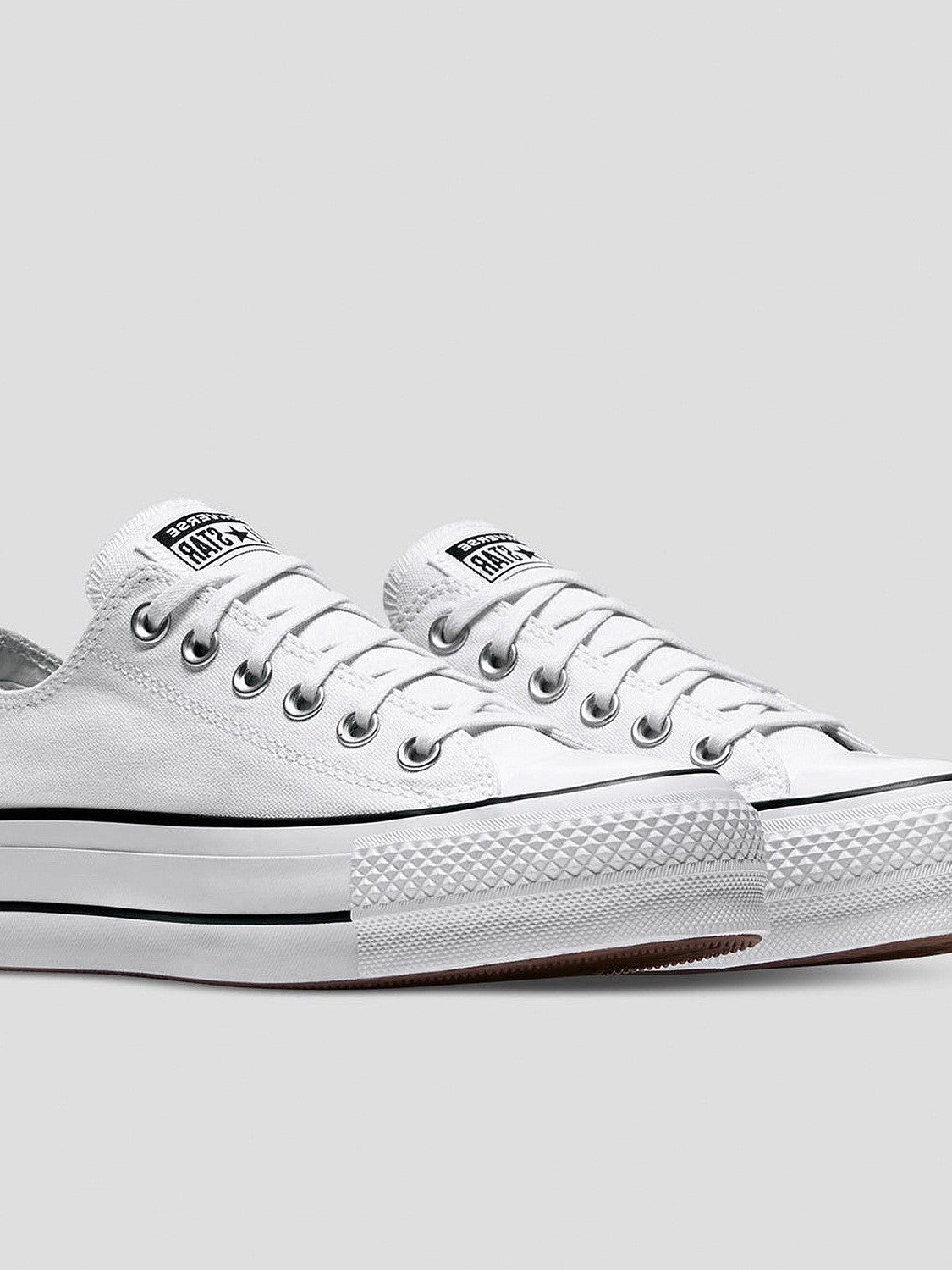 Chuck Taylor All Star Canvas Lift Low Top Womens