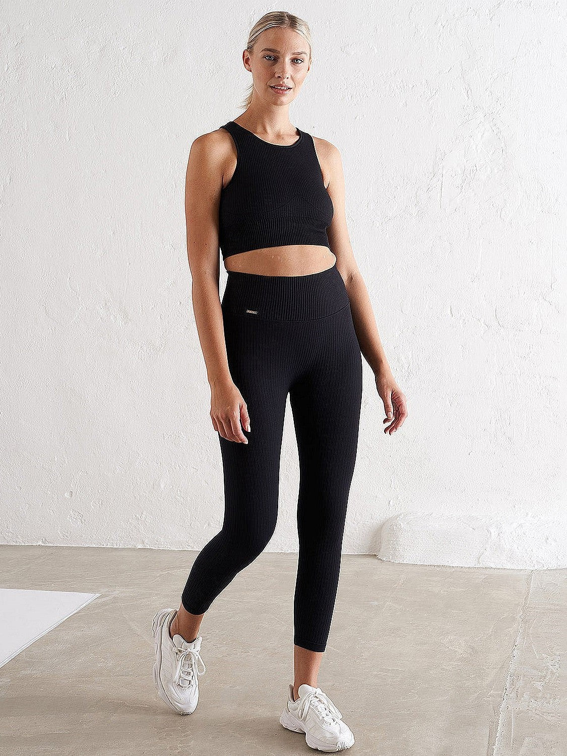Black Ribbed 7/8 Seamless Tights