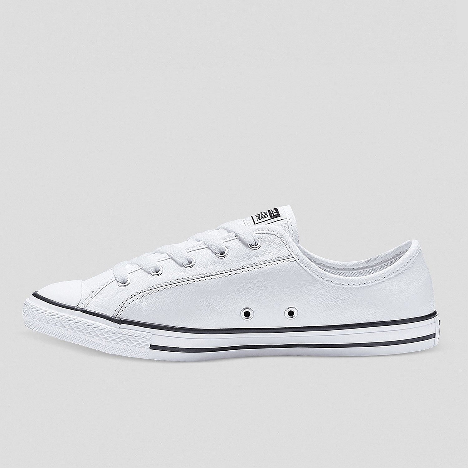 Chuck Taylor All Star Dainty Leather Low Womens