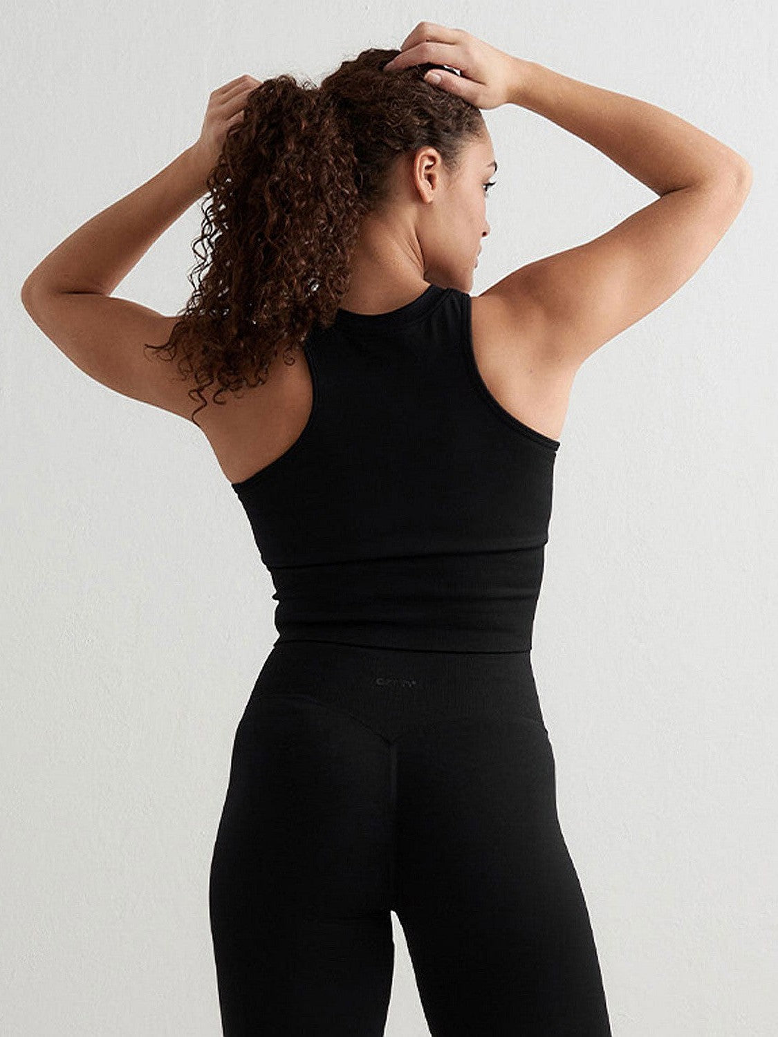 Black Shape Seamless Racerfront Top