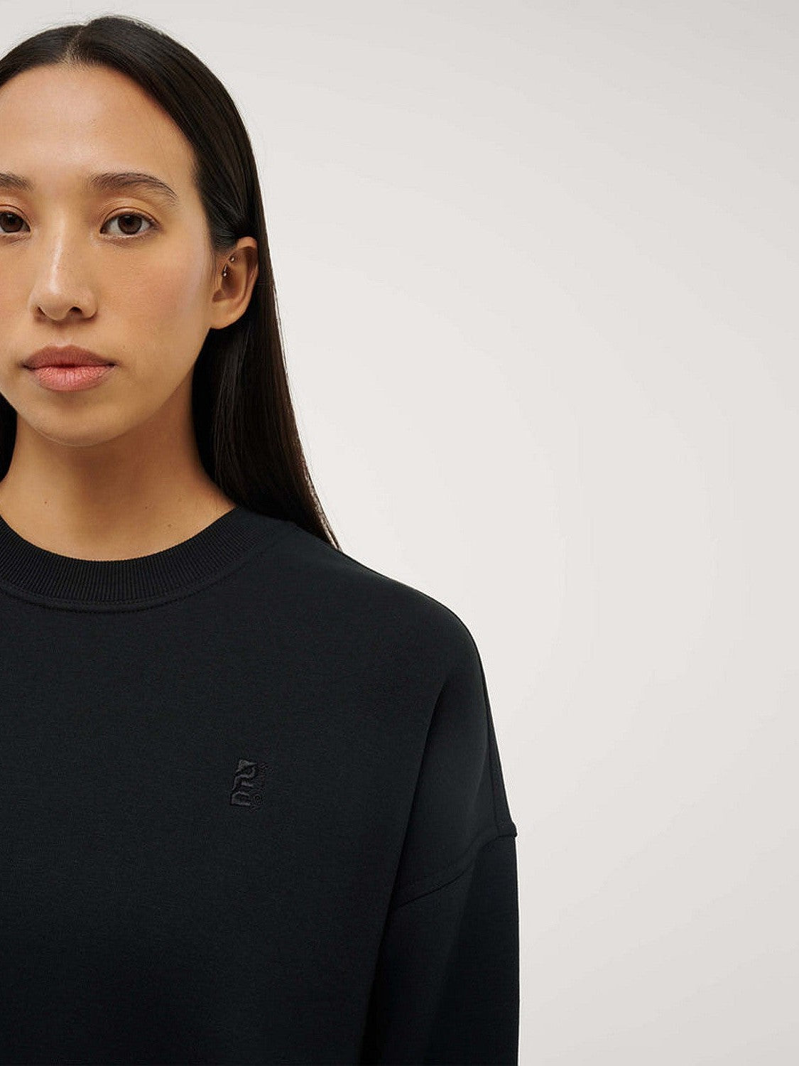 Recalibrate Sweat in Black