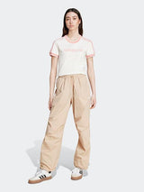 Graphic Badge Slim 3-Stripes T-Shirt