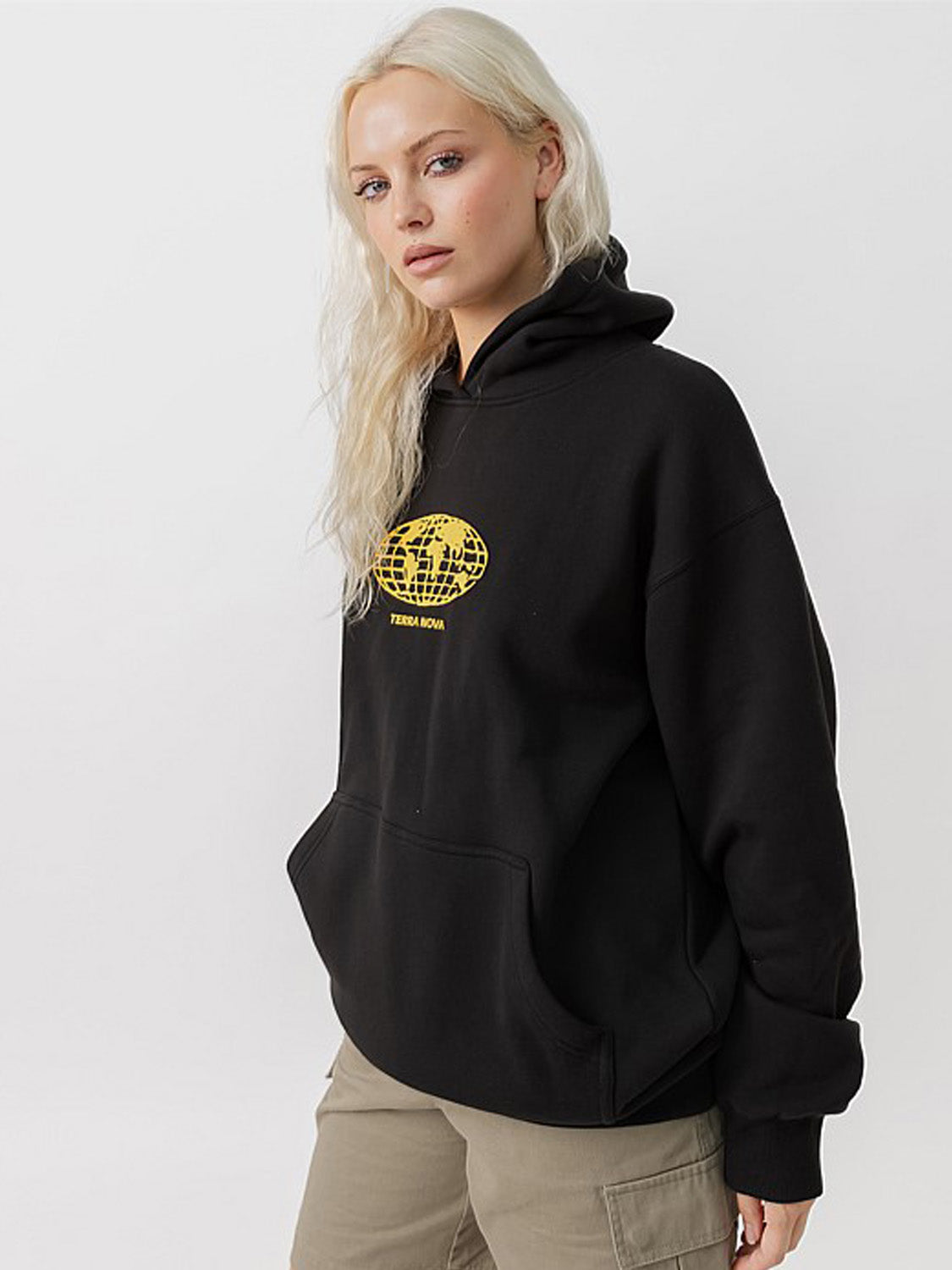 Globe Pullover Hood