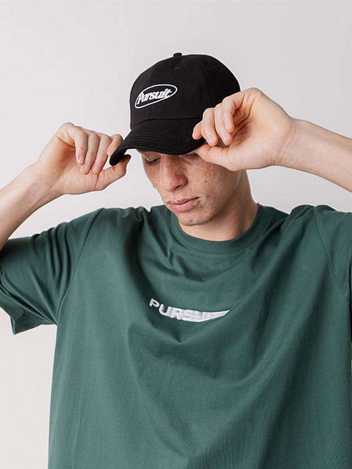 Plate Logo Cap in Black