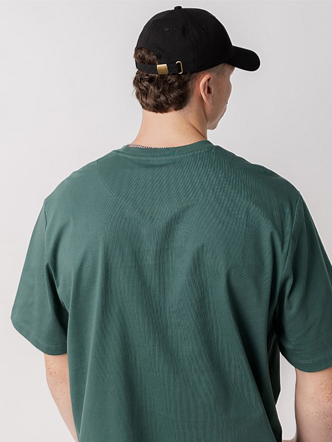 Plate Logo Cap in Black