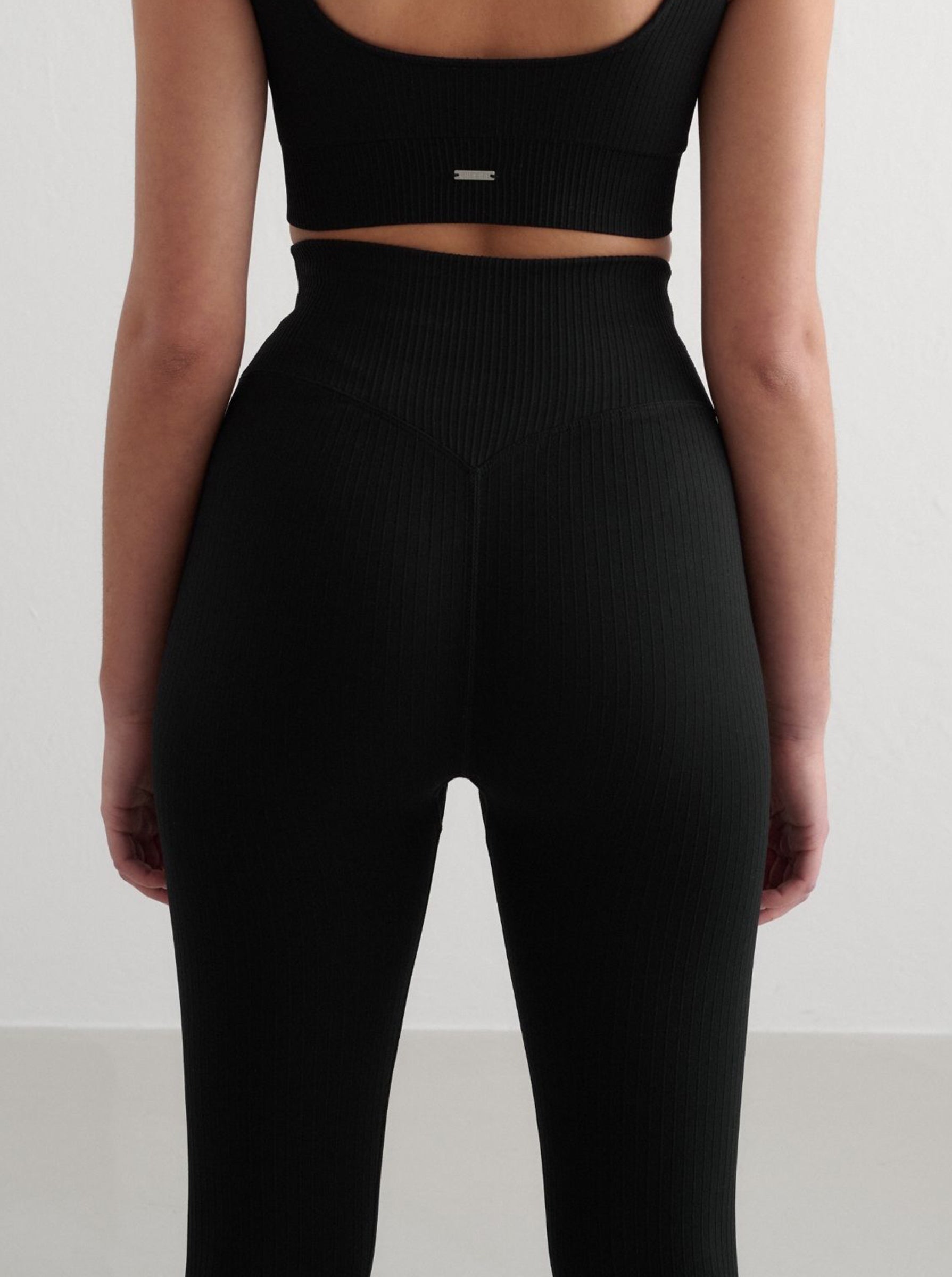 Black Ribbed Seamless Tights