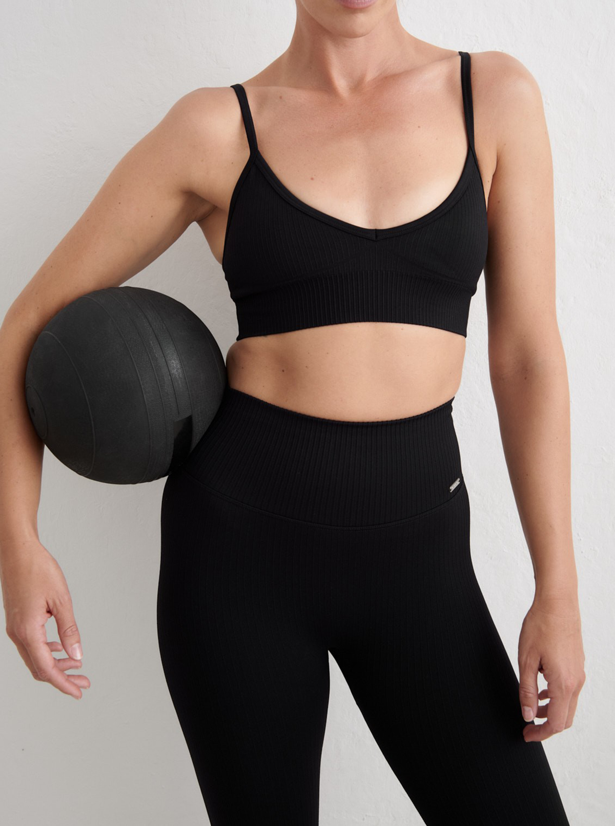 Black Ribbed Seamless Tights