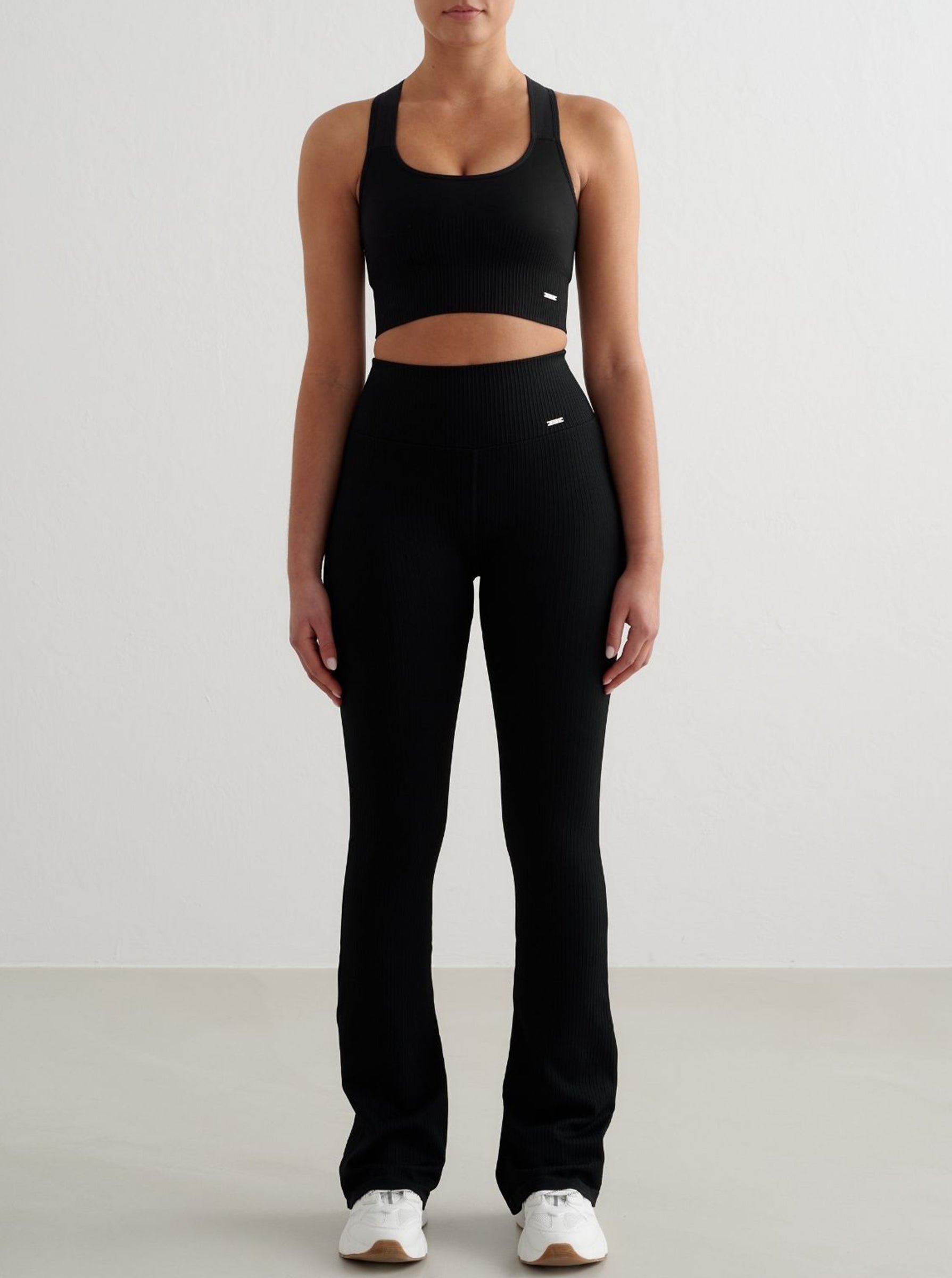 Black High Support Ribbed Bra
