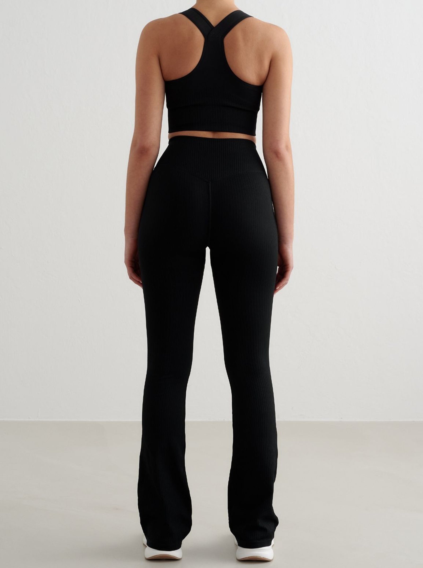 Black High Support Ribbed Bra