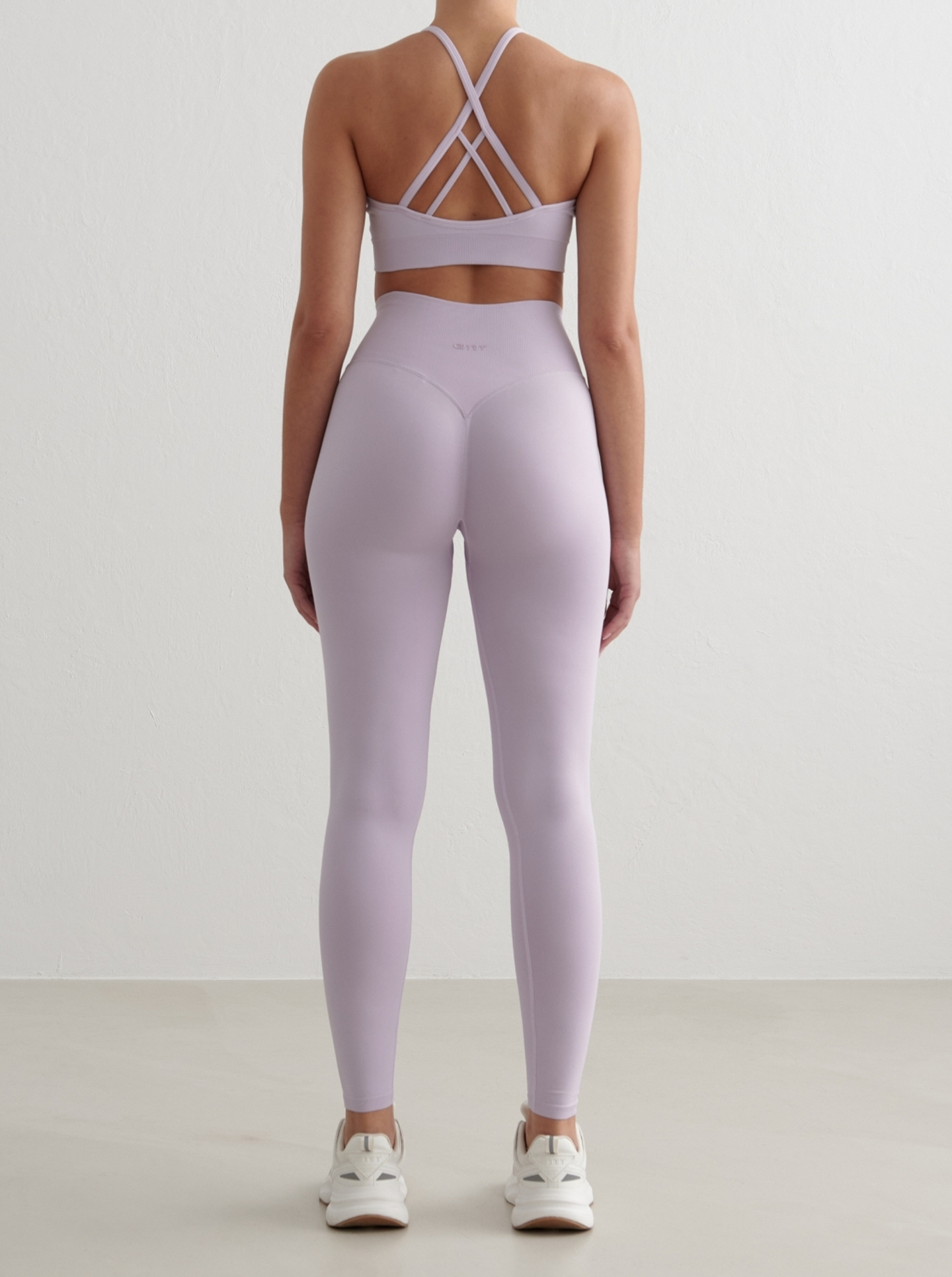Shape Seamless Cross Back Bra